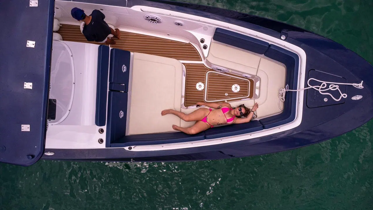 RUBY ON THE SEA 4